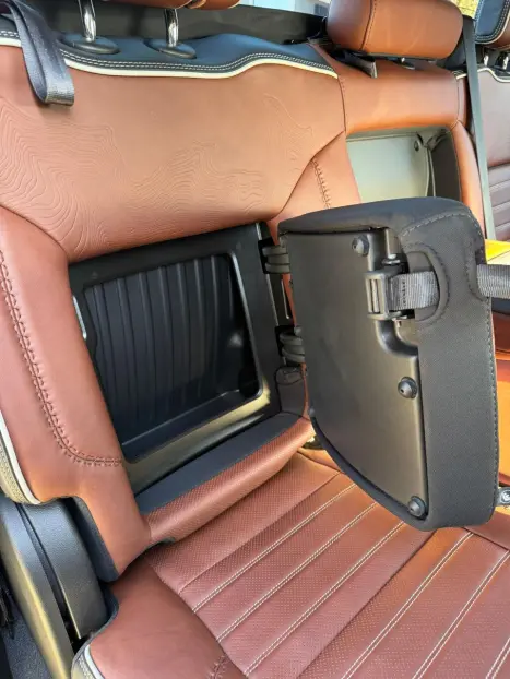 GMC Sierra 3.0 I6 DURAMAX TURBO DIESEL 1500 DENALI ULTIMATE CABINE DUPLA AUTOMÁTICO, Foto 14 GMC Sierra 3.0 I6 DURAMAX TURBO DIESEL 1500 DENALI ULTIMATE CABINE DUPLA AUTOMÁTICO, Foto 14