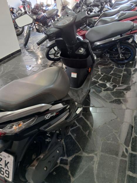 HAOJUE Lindy 125 , Foto 2