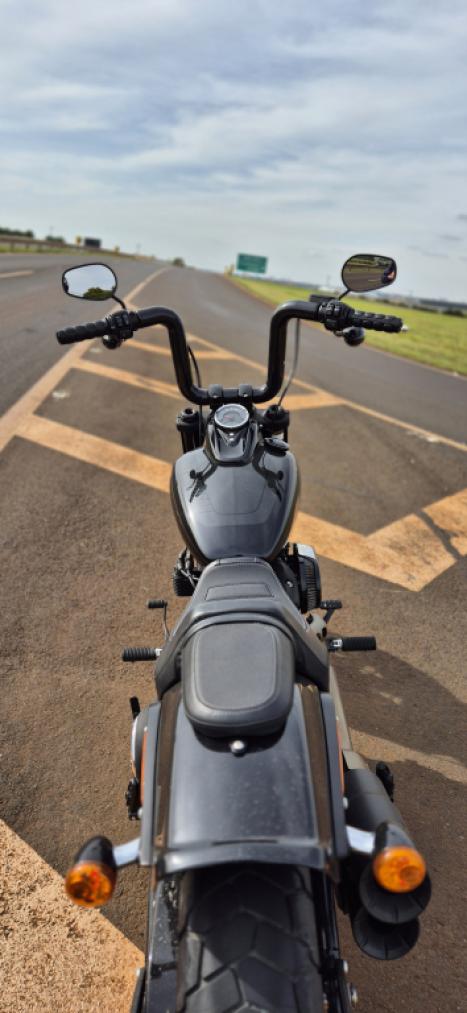 HARLEY DAVIDSON Softail Fat Bob 1900, Foto 6