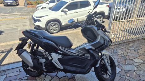 HONDA ADV 150 ABS, Foto 2