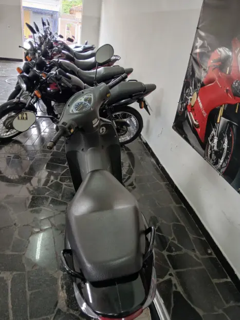 HONDA Biz 125 ES, Foto 3