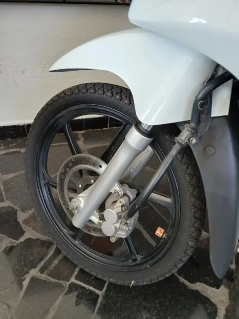 HONDA Biz 125 EX, Foto 6