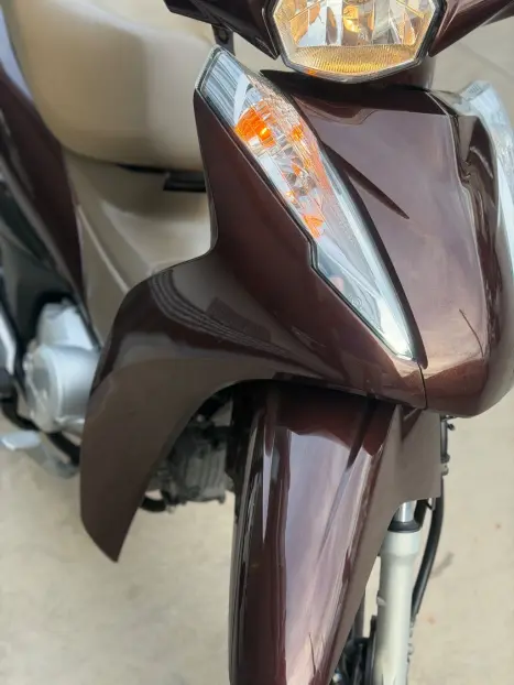 HONDA Biz 125 EX, Foto 8