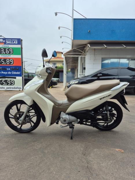 HONDA Biz 125 EX, Foto 4