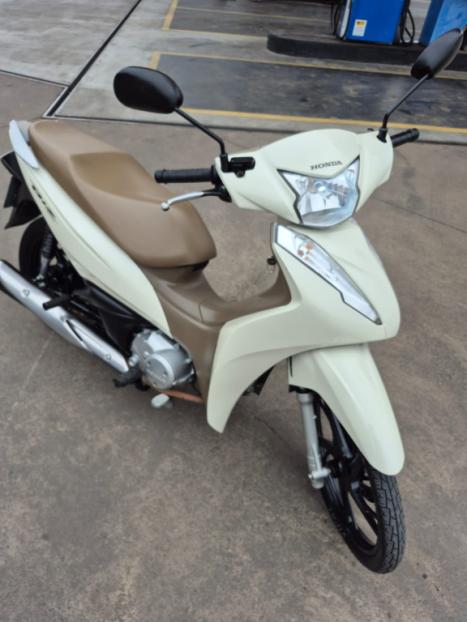 HONDA Biz 125 EX, Foto 6