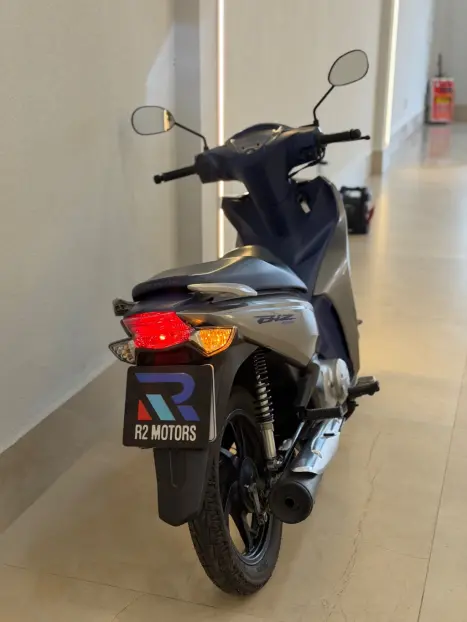 HONDA Biz 125 FLEX, Foto 2