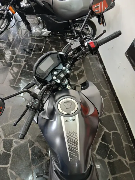 HONDA CB 250 F Twister FLEXONE, Foto 6