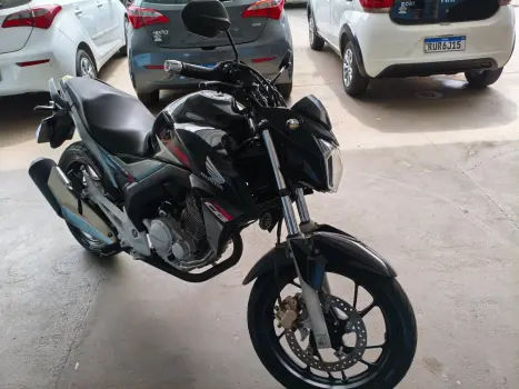 HONDA CB 250 F Twister , Foto 4