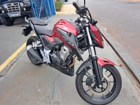 HONDA CB 300 F Twister FLEX ABS, Foto 4