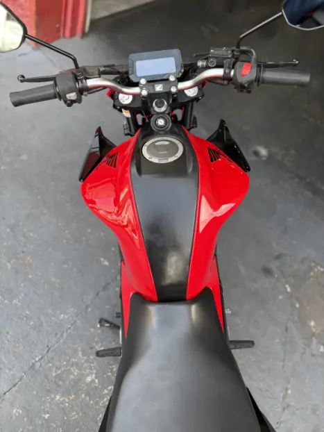 HONDA CB 300 F Twister FLEX CBS, Foto 2