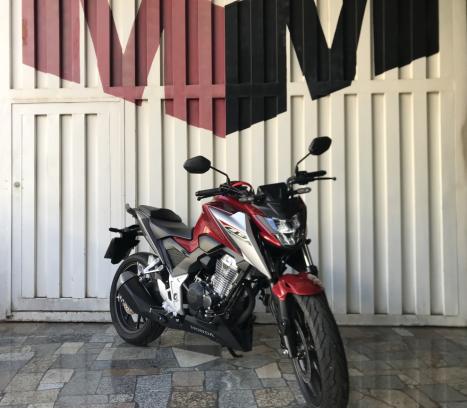 HONDA CB 300 F Twister FLEX CBS, Foto 4