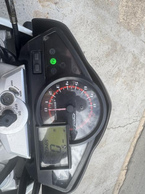 HONDA CB 300 R ESPECIAL EDITION, Foto 6