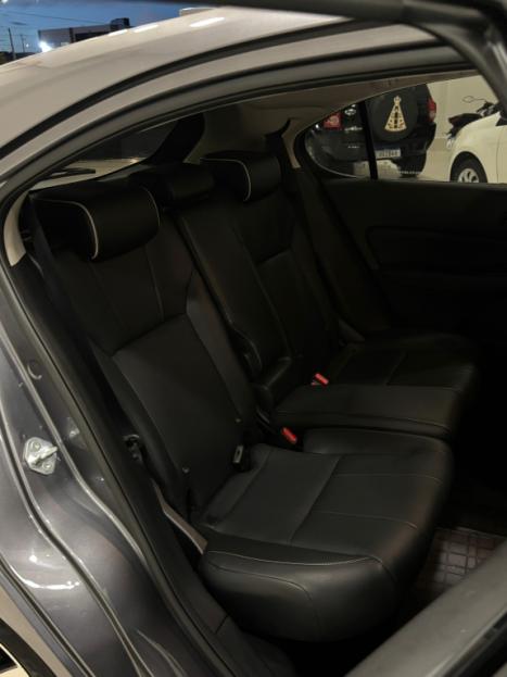 HONDA City Hatch 1.5 16V 4P FLEX TOURING AUTOM�TICO CVT, Foto 10