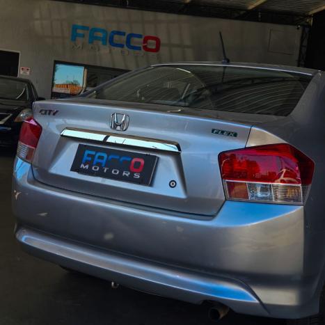 HONDA City Sedan 1.5 16V 4P LX FLEX AUTOMÁTICO, Foto 19 HONDA City Sedan 1.5 16V 4P LX FLEX AUTOMÁTICO, Foto 19