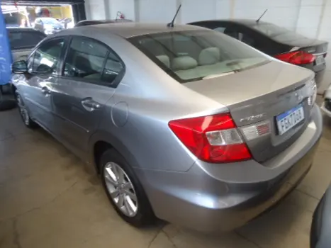 HONDA Civic 1.8 16V 4P FLEX LXS AUTOMÁTICO, Foto 6 HONDA Civic 1.8 16V 4P FLEX LXS AUTOMÁTICO, Foto 6