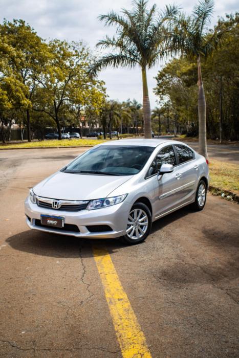 HONDA Civic 1.8 16V 4P FLEX LXS AUTOMTICO, Foto 3