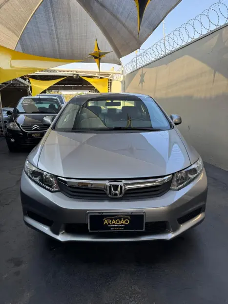 HONDA Civic 1.8 16V 4P FLEX LXS AUTOMTICO, Foto 2