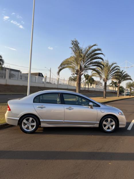HONDA Civic 1.8 16V 4P FLEX LXS AUTOMÁTICO, Foto 5 HONDA Civic 1.8 16V 4P FLEX LXS AUTOMÁTICO, Foto 5