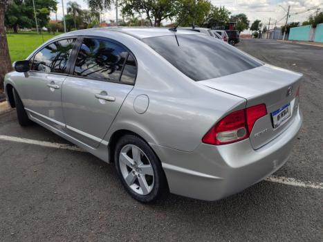 HONDA Civic 1.8 16V 4P FLEX LXS, Foto 2