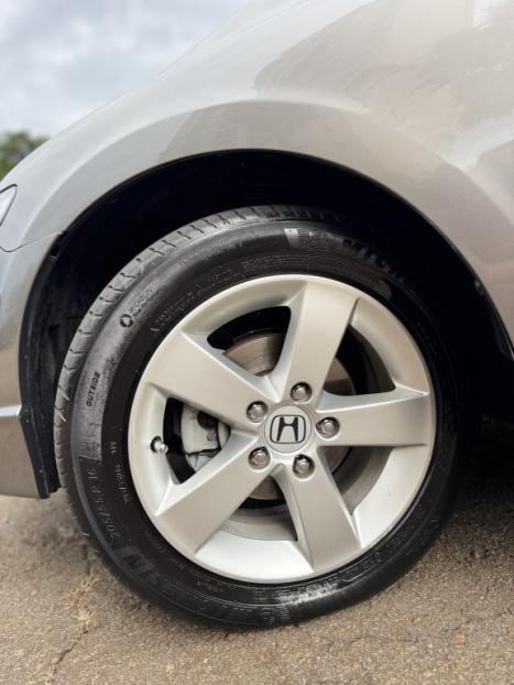 HONDA Civic 1.8 16V 4P FLEX LXS, Foto 3