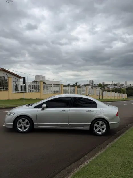 HONDA Civic 1.8 16V 4P LXS AUTOM�TICO, Foto 2