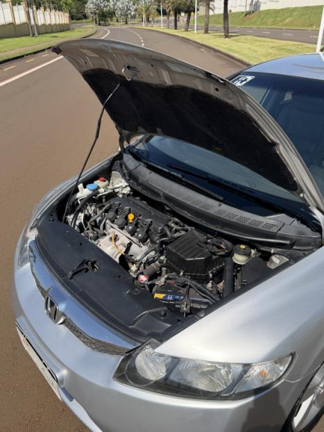 HONDA Civic 1.8 16V 4P FLEX LXS AUTOM�TICO, Foto 17