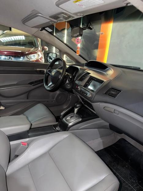HONDA Civic 1.8 16V 4P FLEX LXS AUTOM�TICO, Foto 8