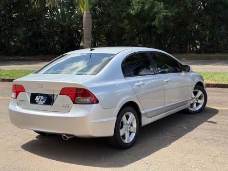 HONDA Civic 1.8 16V 4P FLEX LXS AUTOM�TICO, Foto 2