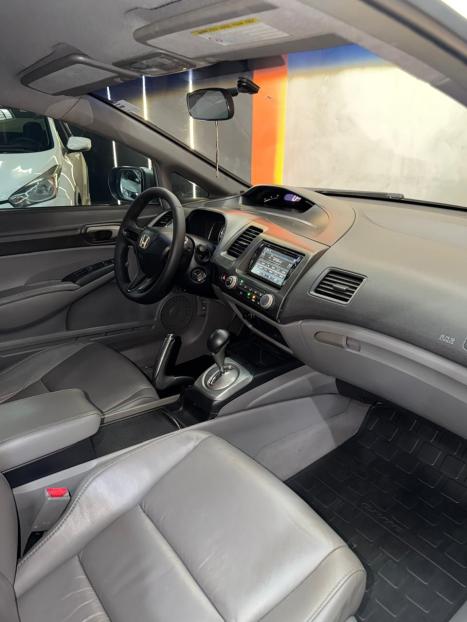 HONDA Civic 1.8 16V 4P FLEX LXS AUTOM�TICO, Foto 8
