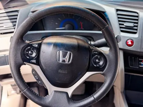 HONDA Civic 1.8 16V 4P FLEX LXS AUTOM�TICO, Foto 16