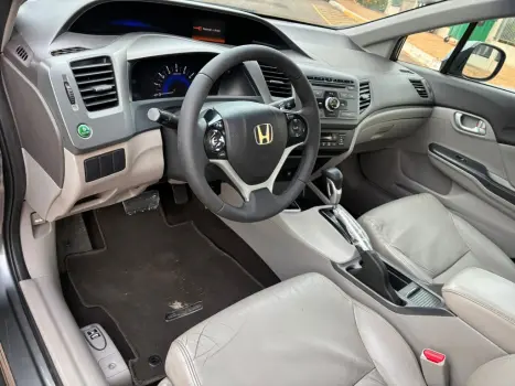 HONDA Civic 1.8 16V 4P FLEX LXL AUTOM�TICO, Foto 8