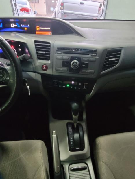 HONDA Civic 1.8 16V 4P FLEX LXS AUTOM�TICO, Foto 19