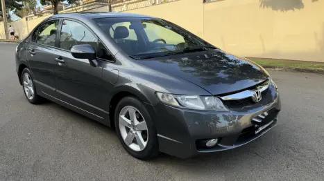 HONDA Civic 1.8 16V 4P FLEX LXS AUTOM�TICO, Foto 2