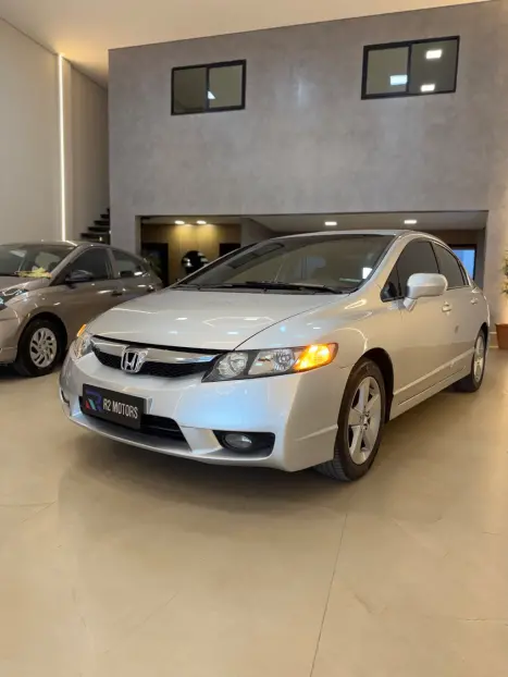 HONDA Civic 1.8 16V 4P FLEX LXL AUTOM�TICO, Foto 2