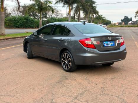 HONDA Civic 1.8 16V 4P FLEX LXS AUTOM�TICO, Foto 4