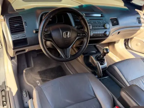 HONDA Civic 1.8 16V 4P FLEX LXS, Foto 20