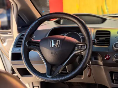 HONDA Civic 1.8 16V 4P FLEX LXS, Foto 22
