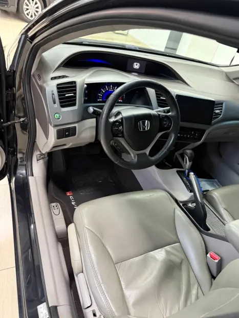 HONDA Civic 1.8 16V 4P FLEX LXS AUTOM�TICO, Foto 11