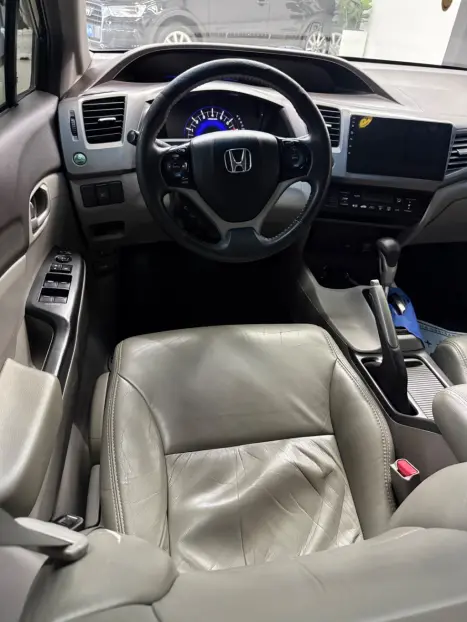 HONDA Civic 1.8 16V 4P FLEX LXS AUTOM�TICO, Foto 13