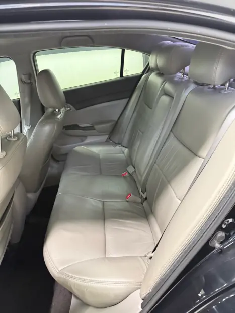 HONDA Civic 1.8 16V 4P FLEX LXS AUTOM�TICO, Foto 17
