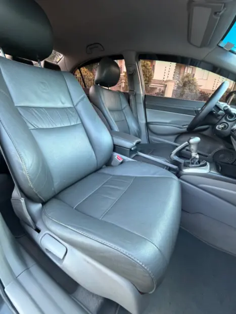 HONDA Civic 1.8 16V 4P FLEX LXS, Foto 18