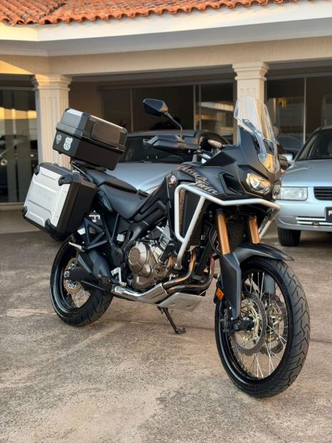 HONDA CRF 1000L Africa Twin TE, Foto 1
