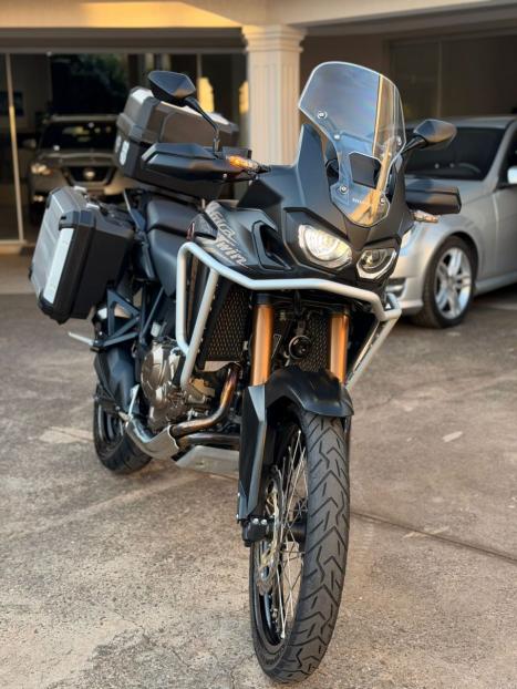 HONDA CRF 1000L Africa Twin TE, Foto 2