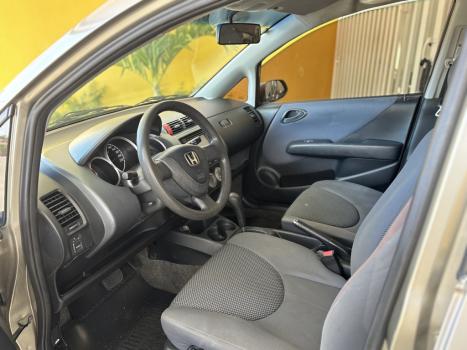 HONDA Fit 1.4 16V 4P LX FLEX AUTOMÁTICO, Foto 4 HONDA Fit 1.4 16V 4P LX FLEX AUTOMÁTICO, Foto 4