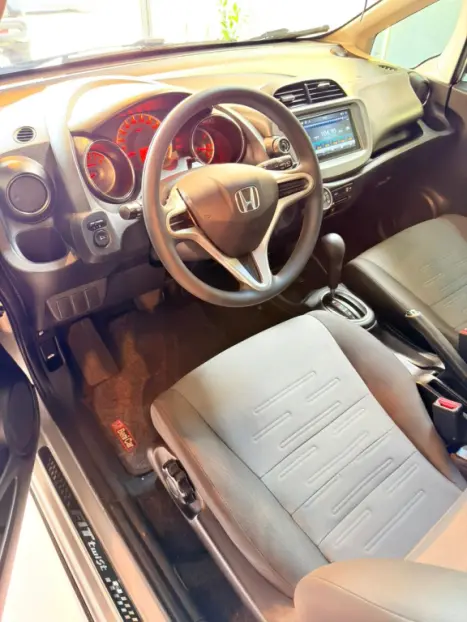 HONDA Fit 1.5 16V 4P TWIST FLEX AUTOM�TICO, Foto 8