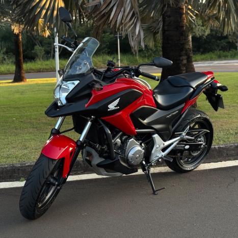 HONDA NC 700 X ABS, Foto 2