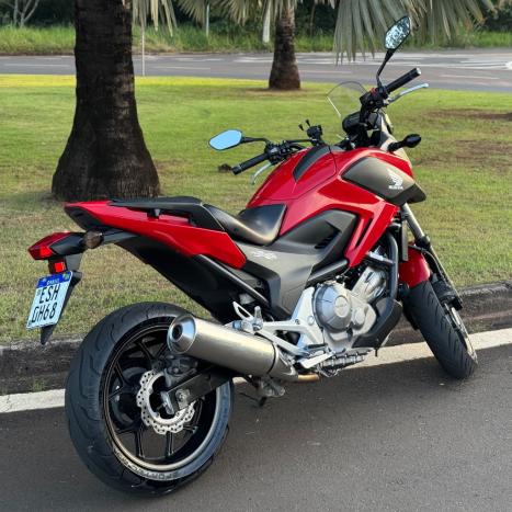 HONDA NC 700 X ABS, Foto 4