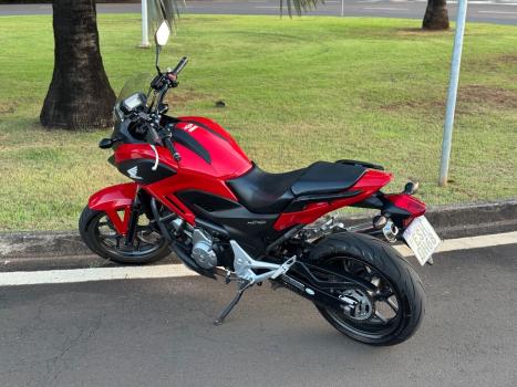 HONDA NC 700 X ABS, Foto 6