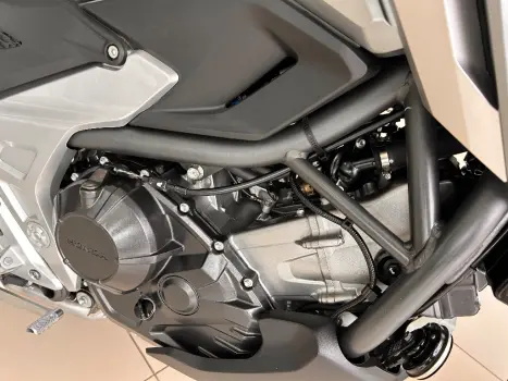 HONDA NC 750 X ABS, Foto 9