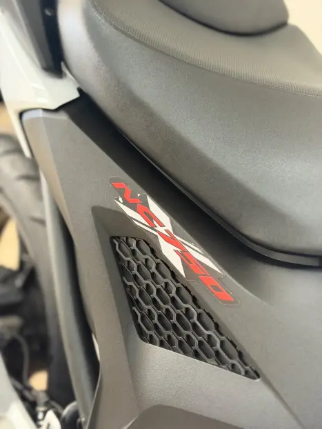 HONDA NC 750 X ABS, Foto 7